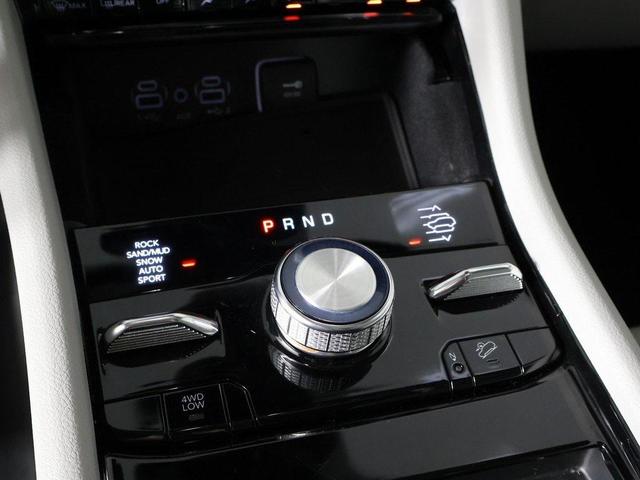 Photo of 2022 Silver Zynith Jeep Grand Cherokee L