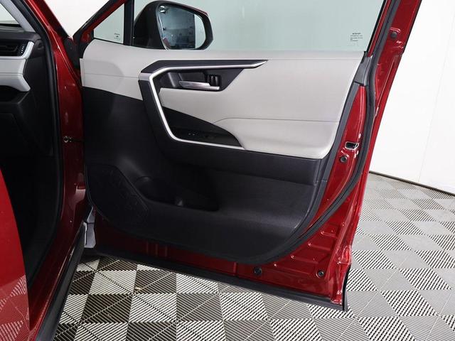 Photo of 2021 Ruby Flare Pearl Toyota RAV4