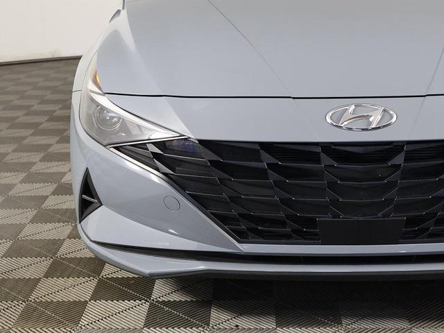 Photo of 2023 Electric Shadow Hyundai ELANTRA