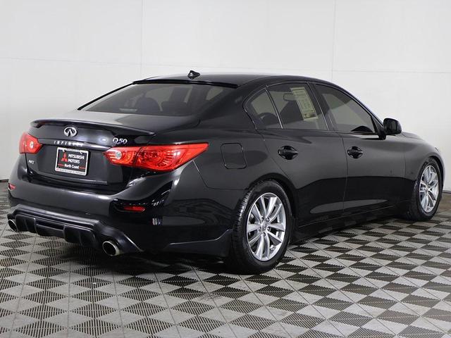 Photo of 2016 Black INFINITI Q50