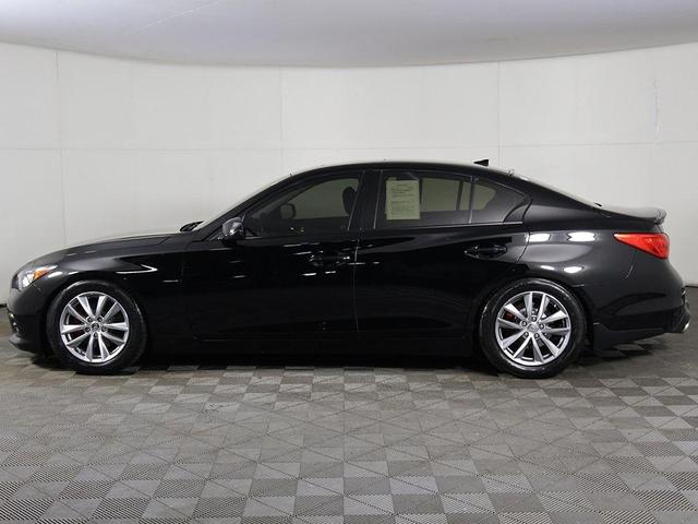 Photo of 2016 Black INFINITI Q50