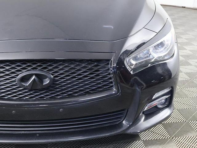Photo of 2016 Black INFINITI Q50