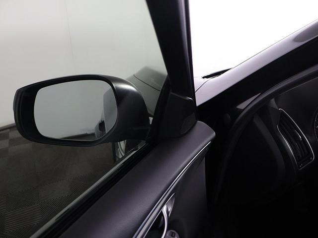 Photo of 2016 Black INFINITI Q50