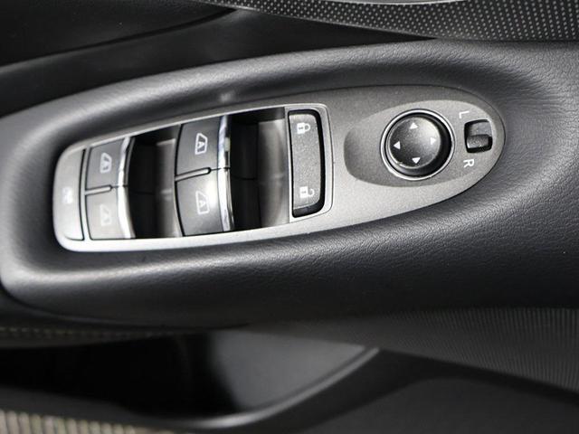 Photo of 2016 Black INFINITI Q50