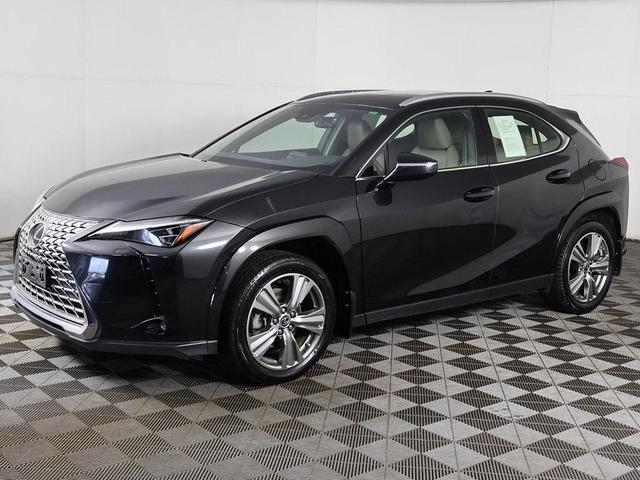 Photo of 2023 Cloudburst Gray Lexus UX 250h