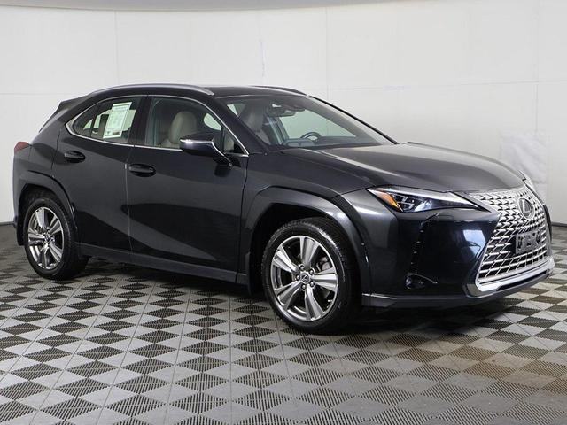 Photo of 2023 Cloudburst Gray Lexus UX 250h