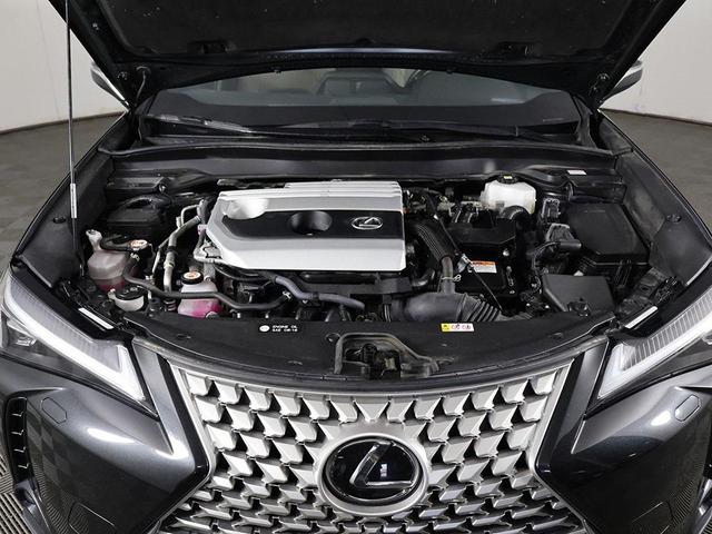 Photo of 2023 Cloudburst Gray Lexus UX 250h