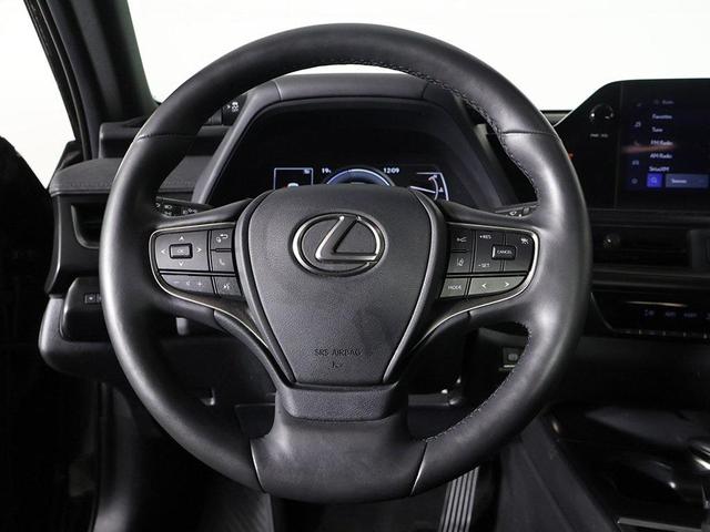 Photo of 2023 Cloudburst Gray Lexus UX 250h