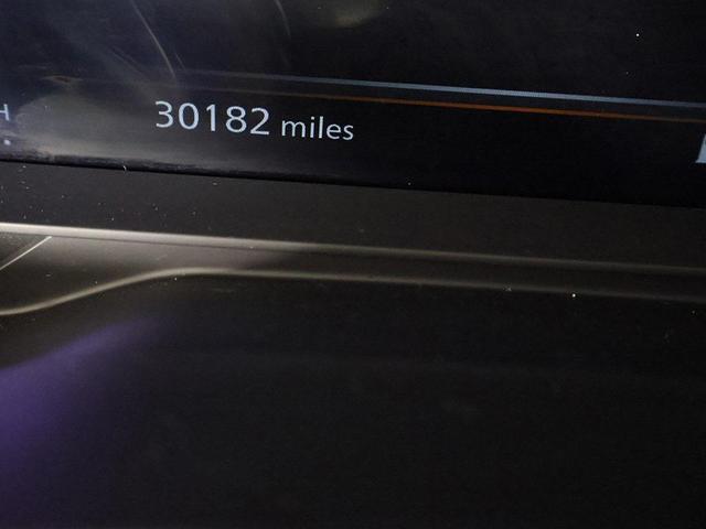 Photo of 2024 Majestic White INFINITI QX60