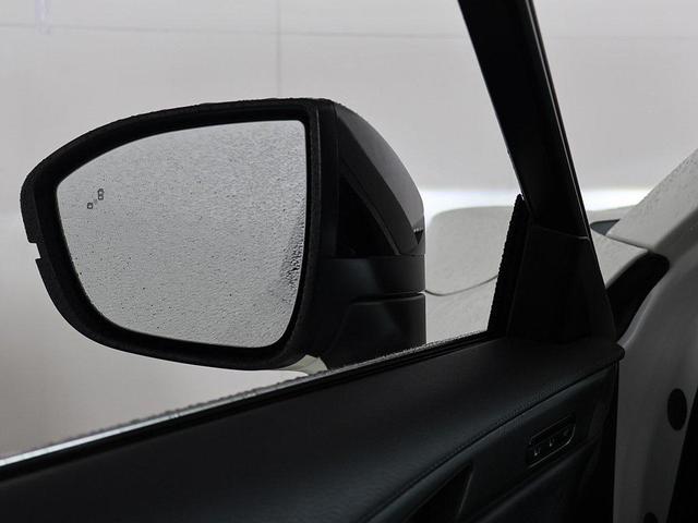 Photo of 2024 Majestic White INFINITI QX60