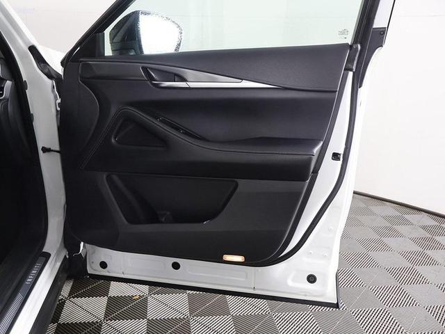 Photo of 2024 Majestic White INFINITI QX60