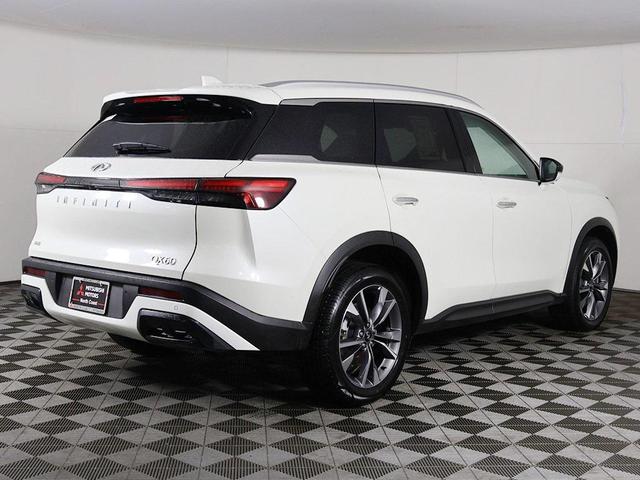 Photo of 2024 Majestic White INFINITI QX60