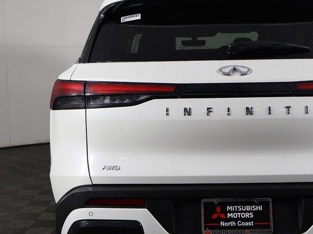 Photo of 2024 Majestic White INFINITI QX60