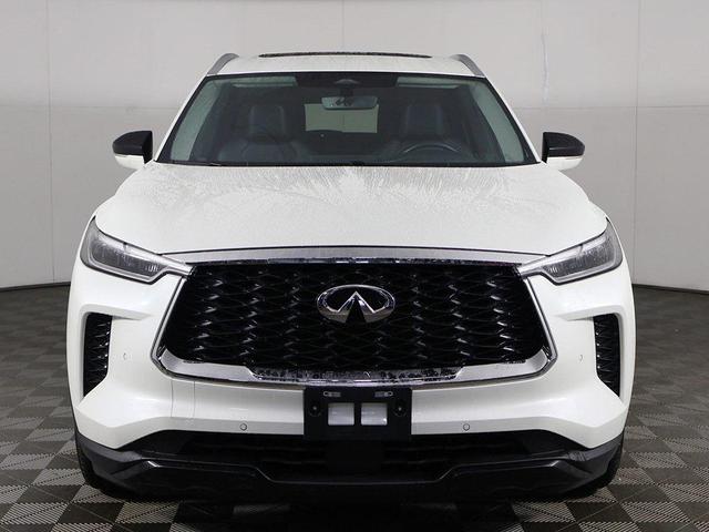Photo of 2024 Majestic White INFINITI QX60