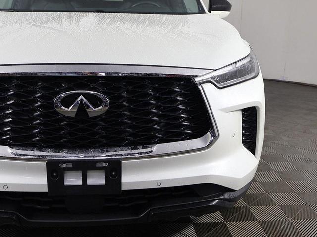 Photo of 2024 Majestic White INFINITI QX60
