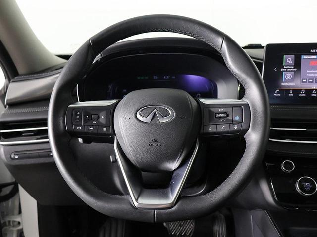 Photo of 2024 Majestic White INFINITI QX60