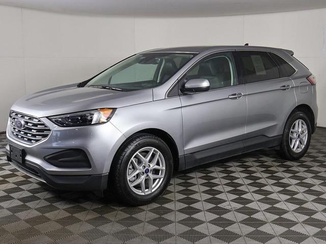 Photo of 2022 Silver Metallic Ford Edge