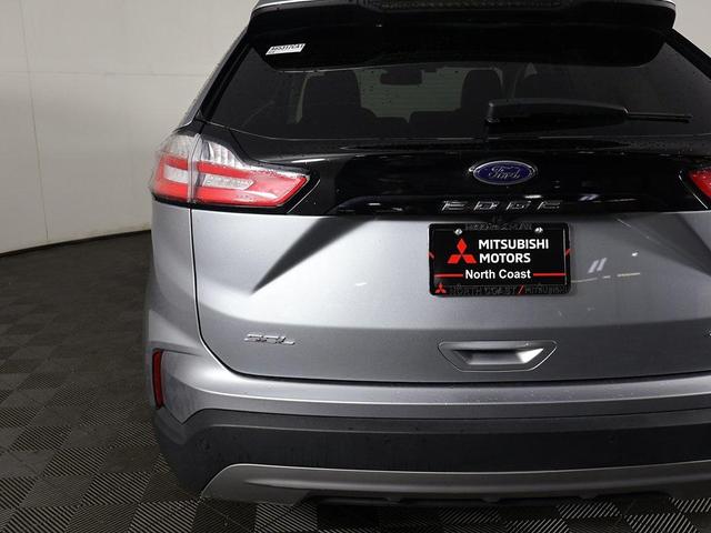 Photo of 2022 Silver Metallic Ford Edge