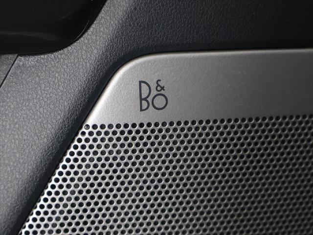 Photo of 2022 Oxford White Ford F-150