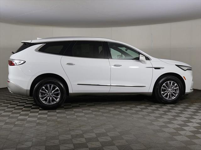 Photo of 2024 Summit White Buick Enclave