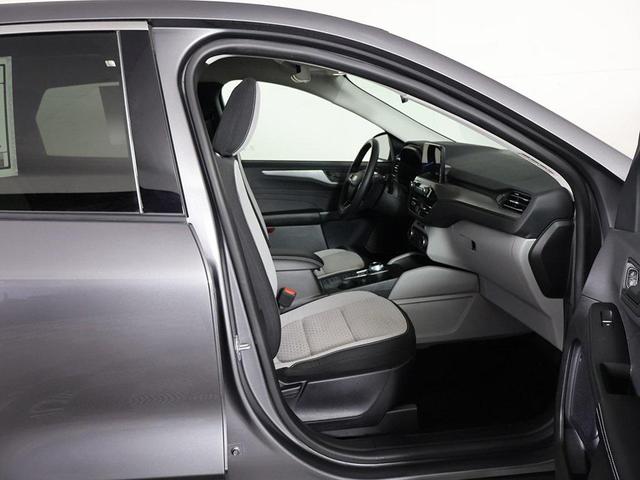 Photo of 2024 Carbonized Gray Metallic Ford Escape