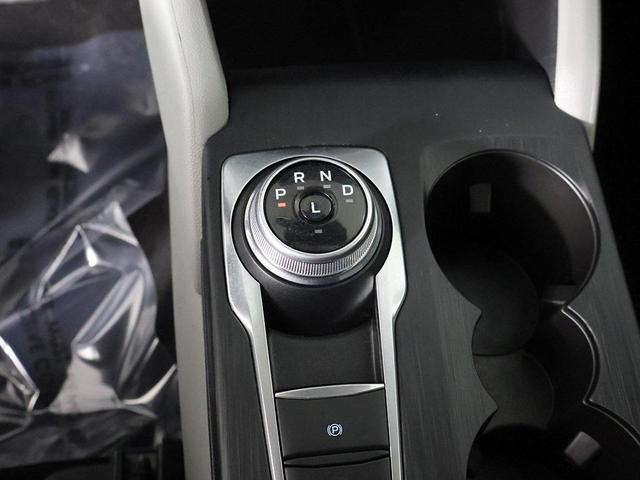 Photo of 2024 Carbonized Gray Metallic Ford Escape