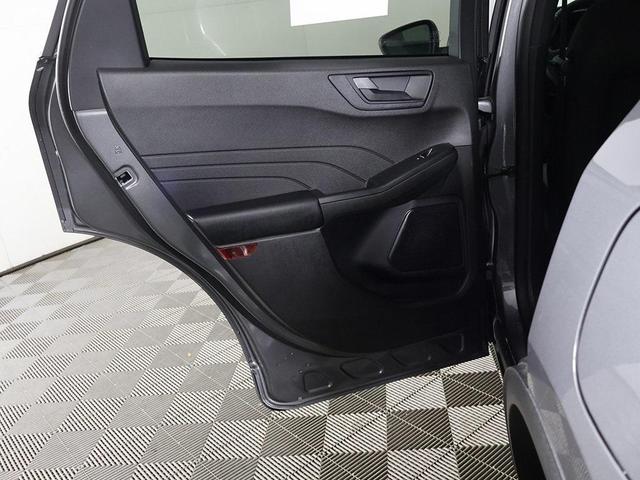 Photo of 2024 Carbonized Gray Metallic Ford Escape