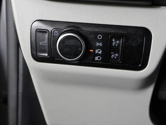 Photo of 2024 Carbonized Gray Metallic Ford Escape