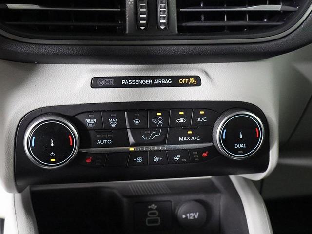 Photo of 2024 Carbonized Gray Metallic Ford Escape