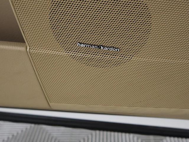 Photo of 2010 Diamond White Metallic Mercedes-Benz S-Class