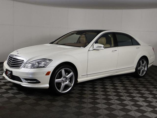 Photo of 2010 Diamond White Metallic Mercedes-Benz S-Class