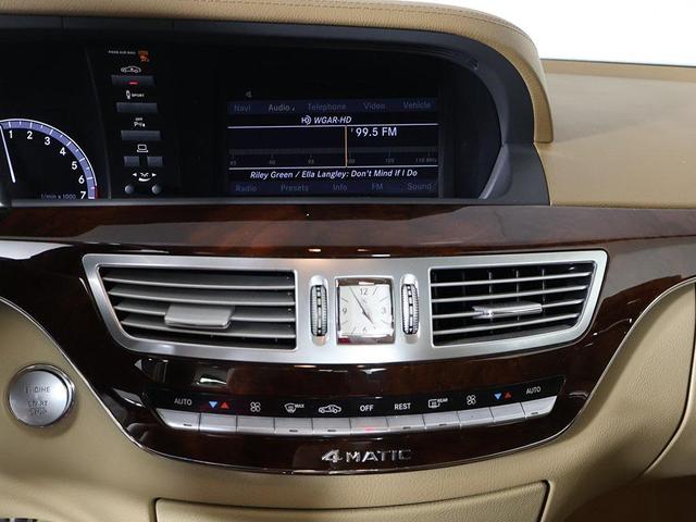 Photo of 2010 Diamond White Metallic Mercedes-Benz S-Class