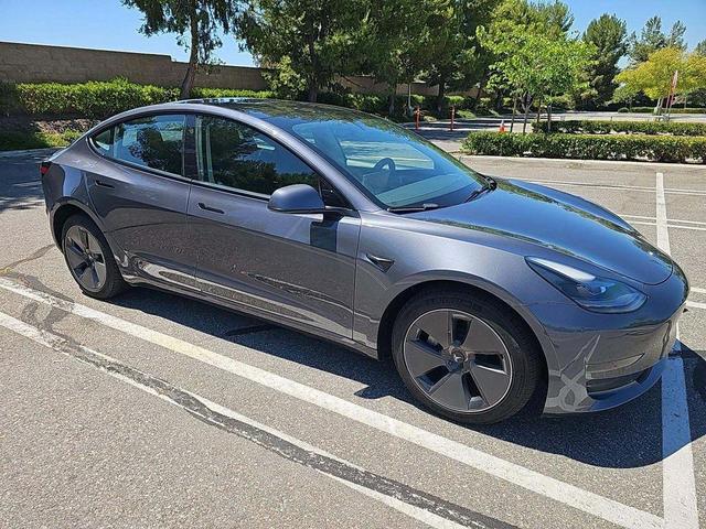 Photo of 2023 Gray Tesla Model 3