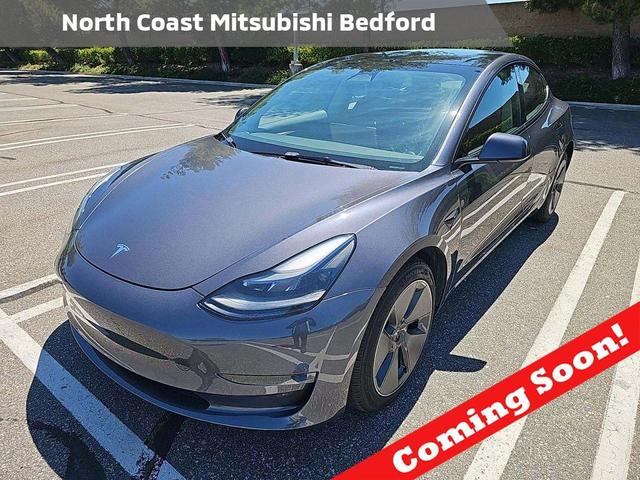 Photo of 2023 Gray Tesla Model 3