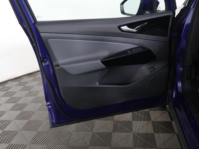 Photo of 2021 Blue Metallic Volkswagen ID.4