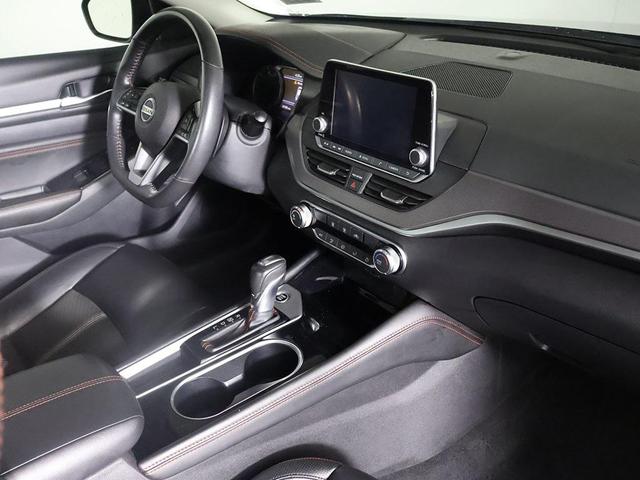 Photo of 2023 Super Black Nissan Altima