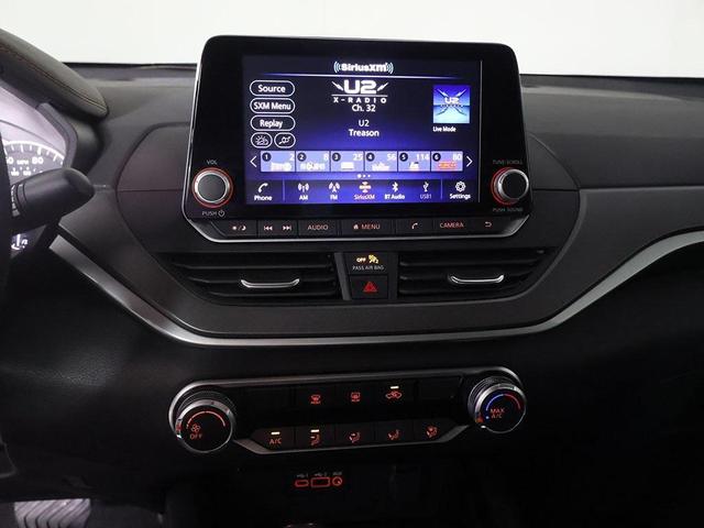 Photo of 2023 Super Black Nissan Altima