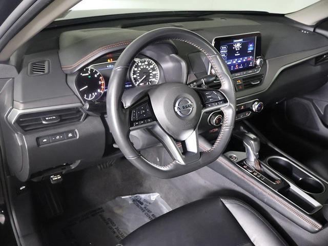 Photo of 2023 Super Black Nissan Altima