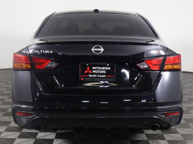 Photo of 2023 Super Black Nissan Altima