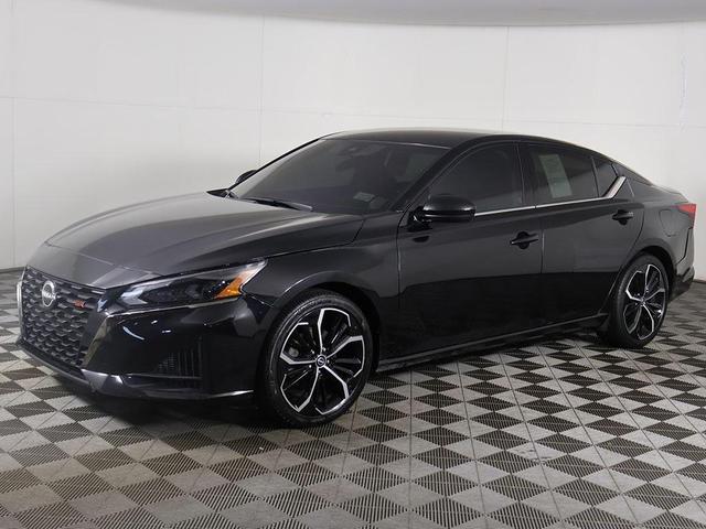 Photo of 2023 Super Black Nissan Altima