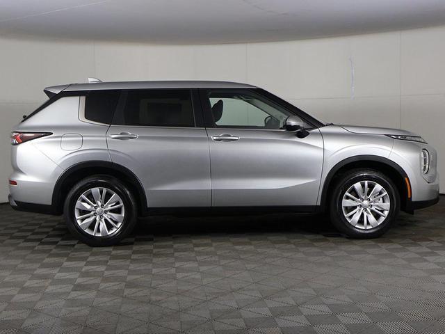 Photo of 2025 Alloy Silver Metallic Mitsubishi Outlander