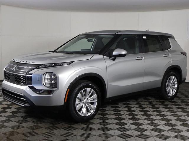 Photo of 2025 Alloy Silver Metallic Mitsubishi Outlander