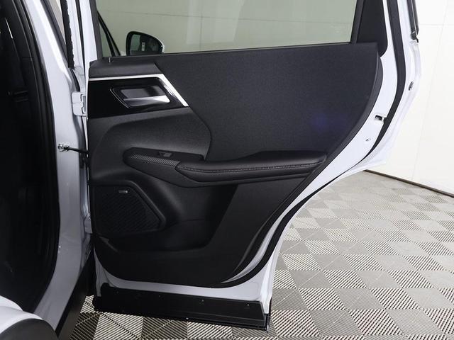Photo of 2025 White Diamond Mitsubishi Outlander