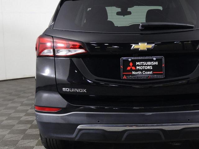 Photo of 2022 Mosaic Black Metallic Chevrolet Equinox
