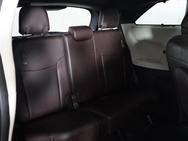 Photo of 2021 Midnight Black Metallic Toyota Sienna