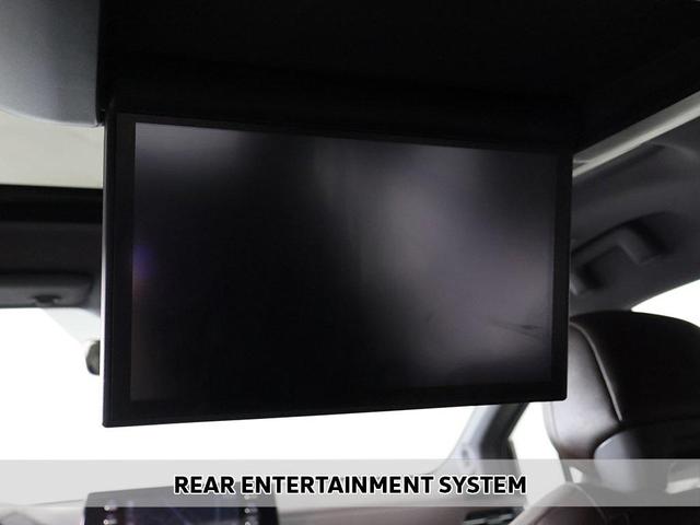 Photo of 2021 Midnight Black Metallic Toyota Sienna