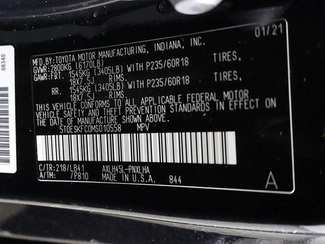 Photo of 2021 Midnight Black Metallic Toyota Sienna