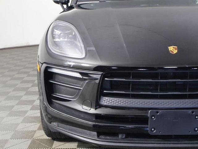 Photo of 2022 Black Porsche Macan