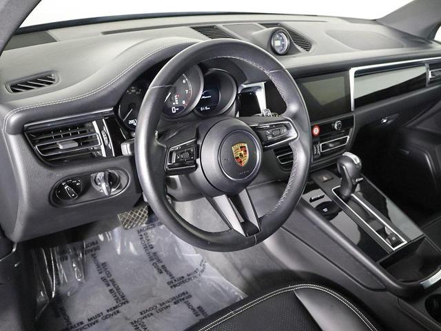 Photo of 2022 Black Porsche Macan