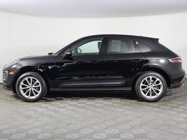 Photo of 2022 Black Porsche Macan